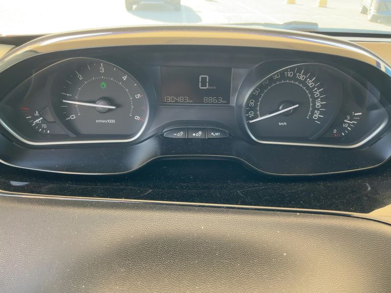 Peugeot 208 1.5 Blue-HDi Active 2019 – снимка 18