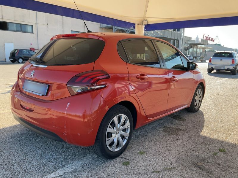 Peugeot 208 1.5 Blue-HDi Active 2019 – снимка 8