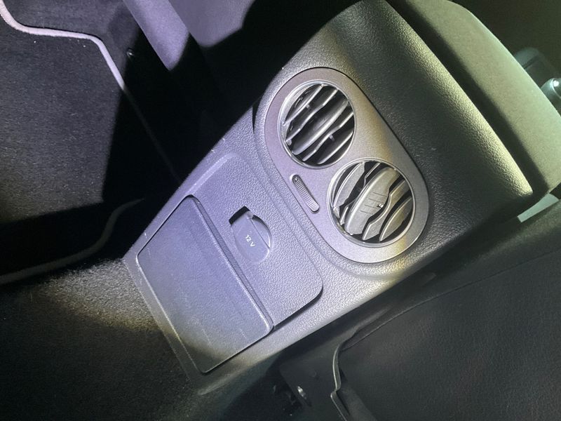 Volkswagen Tiguan 1.4 TSI CityScape BlueMotion Tech 2016 – снимка 31