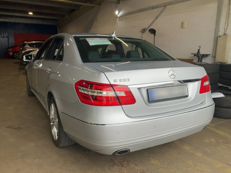 Mercedes-Benz E-Klasse E 350 CDI BlueEfficiency 4Matic Avantgarde 2010 – снимка 6