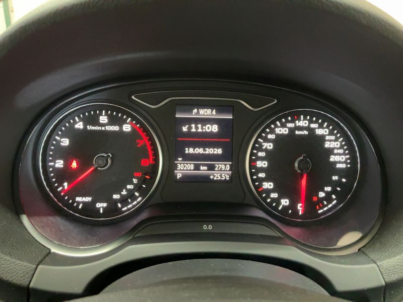 Audi A3 1.8 TFSI quattro Ambiente 2016 – снимка 18