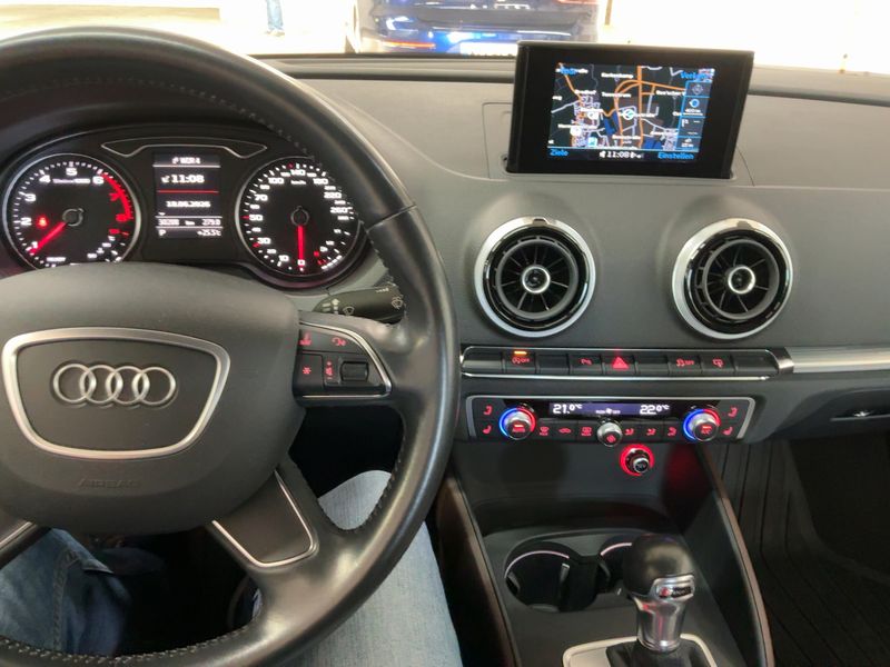 Audi A3 1.8 TFSI quattro Ambiente 2016 – снимка 17