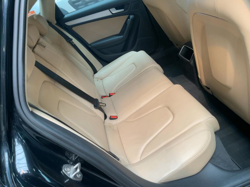 Audi A4 1.8 TFSI Attraction 2015 – снимка 19