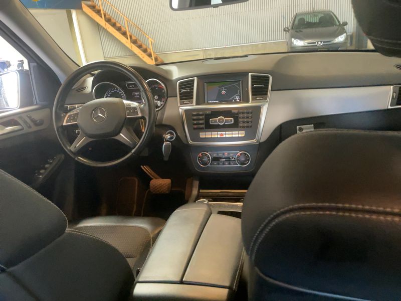 Mercedes-Benz M-Klasse ML 250 CDI BlueTEC 2013 – снимка 17