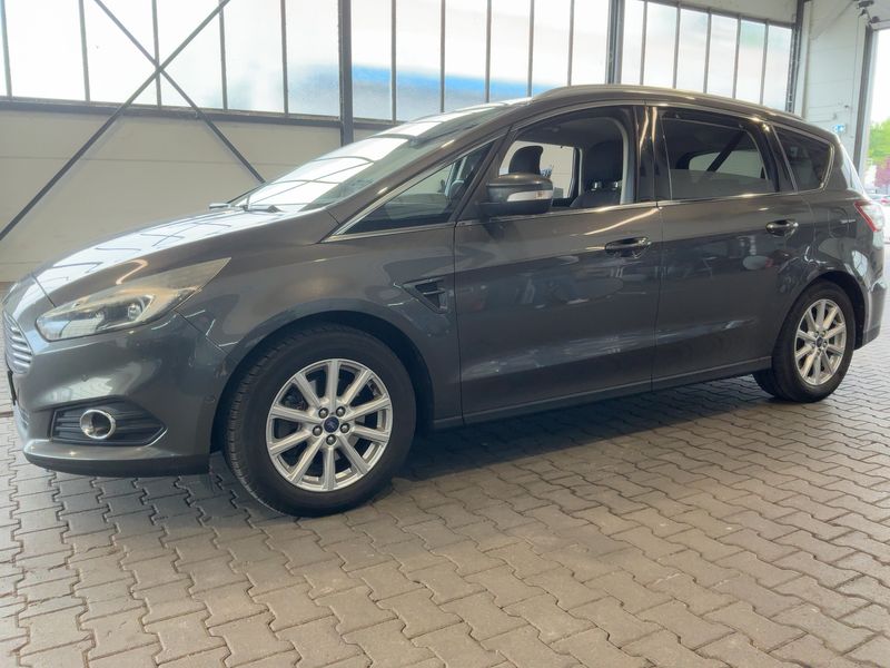 Ford S-Max 2.0 TDCi Bi-Turbo Titanium 2016 – снимка 1