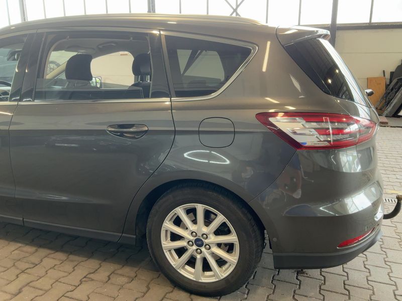 Ford S-Max 2.0 TDCi Bi-Turbo Titanium 2016 – снимка 6