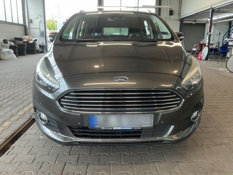 Ford S-Max 2.0 TDCi Bi-Turbo Titanium 2016 – снимка 14