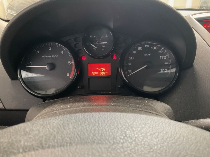 Peugeot 207 1.4 HDi Affaire Pack CD Clim 2009 – снимка 4