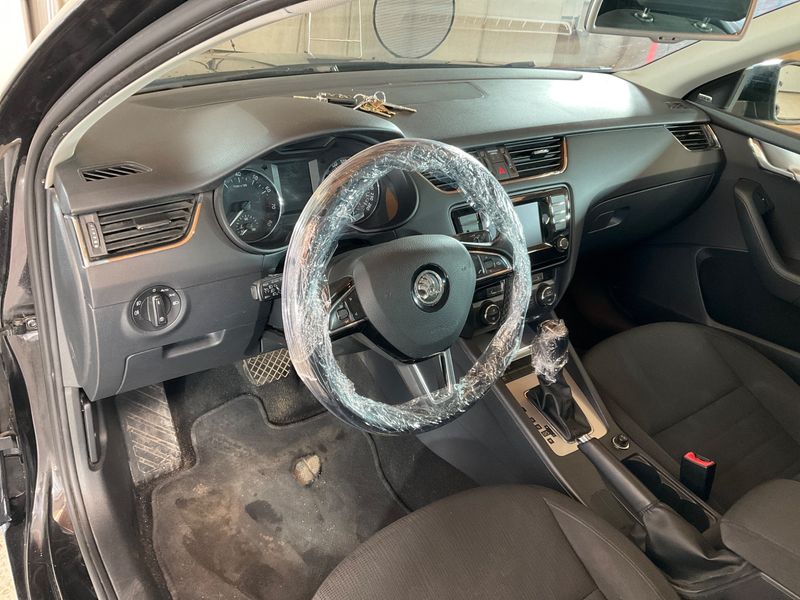 Skoda Octavia 1.4 TSI Elegance 2013 – снимка 47