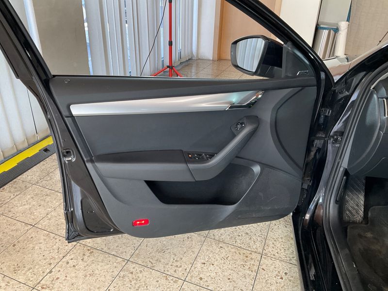 Skoda Octavia 1.4 TSI Elegance 2013 – снимка 45
