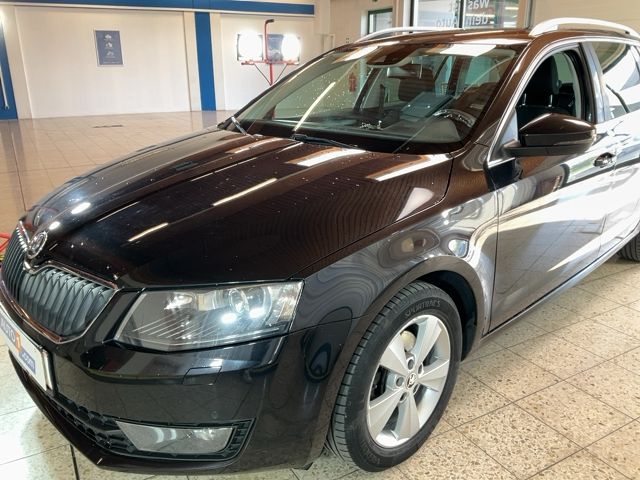 Skoda Octavia 1.4 TSI Elegance 2013 – снимка 2