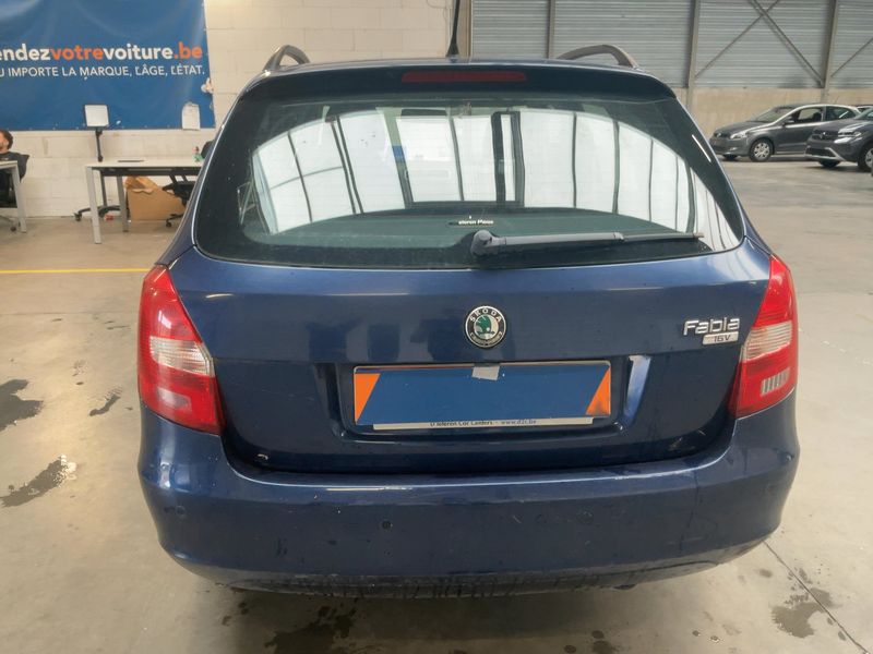 Skoda Fabia 1.4 Ambiente 2009 – снимка 7
