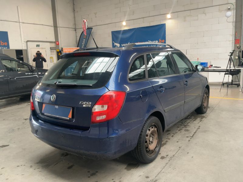 Skoda Fabia 1.4 Ambiente 2009 – снимка 8