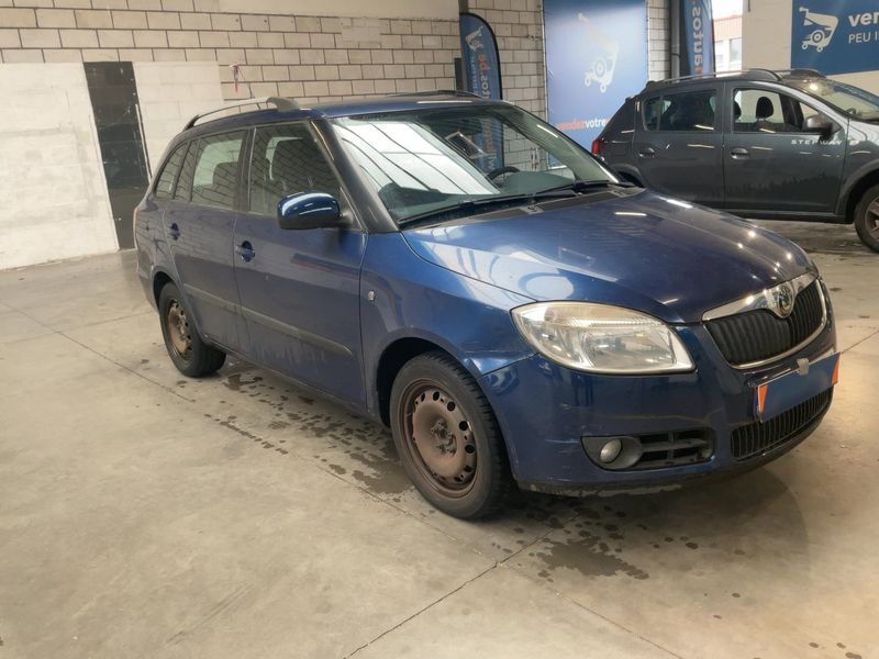 Skoda Fabia 1.4 Ambiente 2009 – снимка 12