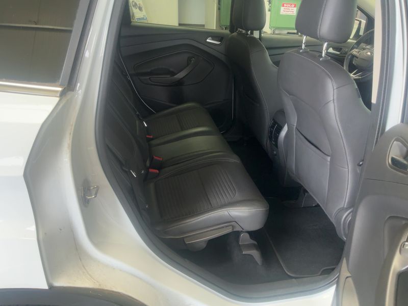 Ford Kuga 1.5 TDCi Titanium 2017 – снимка 19