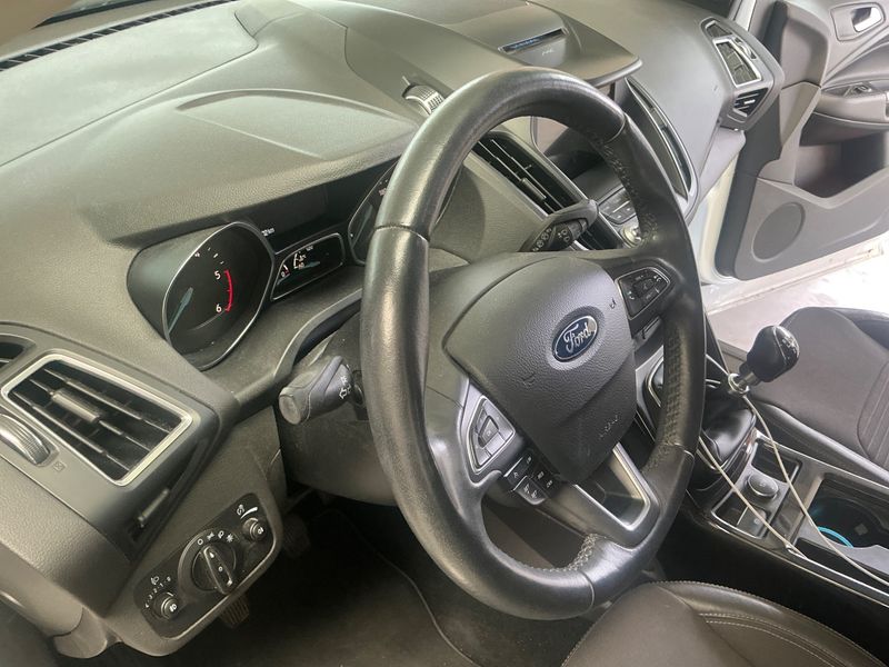 Ford Kuga 1.5 TDCi Titanium 2017 – снимка 27