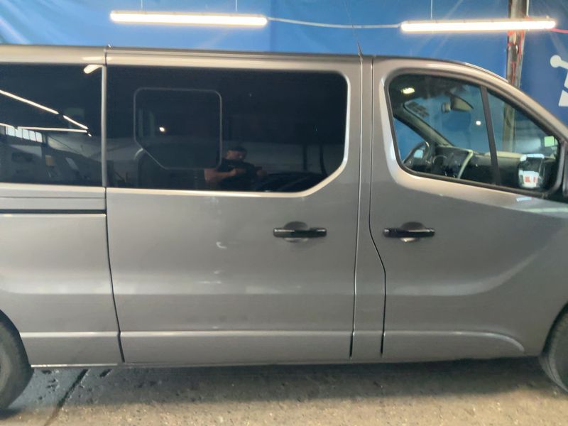 Opel Vivaro 1.6 CDTI Biturbo Tourer L2H1 2,7t 2018 – снимка 10