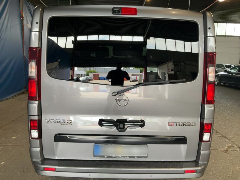 Opel Vivaro 1.6 CDTI Biturbo Tourer L2H1 2,7t 2018 – снимка 7