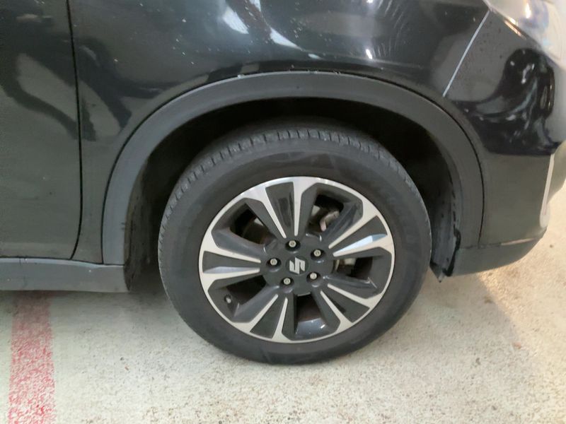 Suzuki Vitara 1.5 Dualjet Hybrid Comfort 4x2 2023 – снимка 11