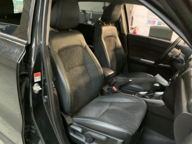 Suzuki Vitara 1.5 Dualjet Hybrid Comfort 4x2 2023 – снимка 16