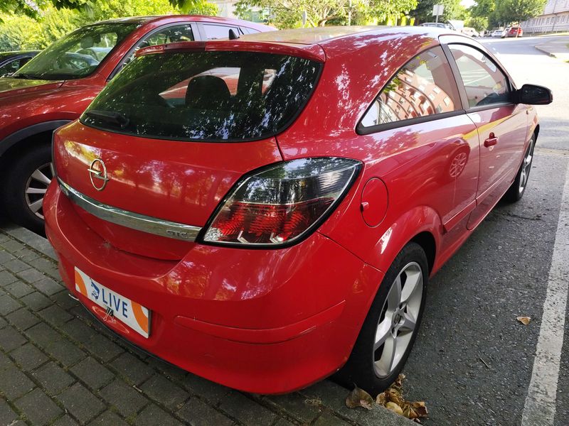 Opel Astra GTC 1.6 Sport 2008 – снимка 5
