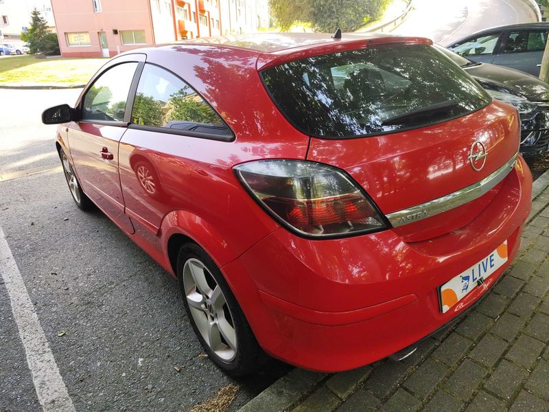 Opel Astra GTC 1.6 Sport 2008 – снимка 3