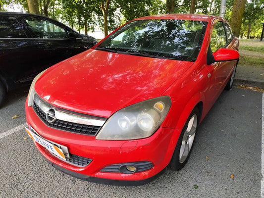 Opel Astra GTC 1.6 Sport 2008 – снимка 1