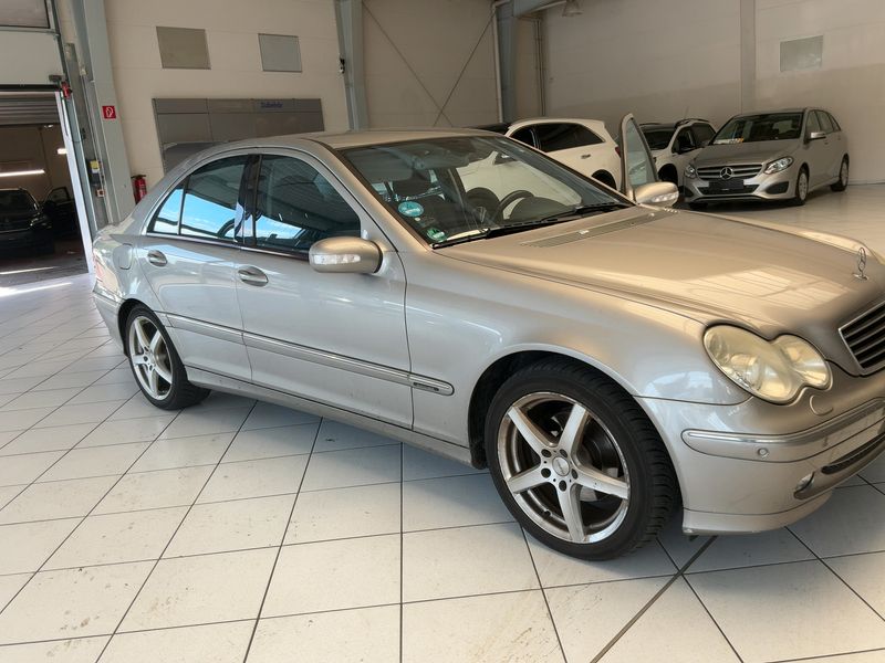 Mercedes-Benz C-Klasse C 220 CDI Avantgarde 2003 – снимка 12