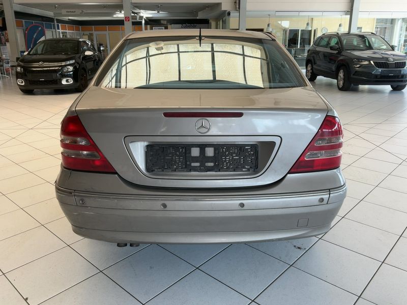Mercedes-Benz C-Klasse C 220 CDI Avantgarde 2003 – снимка 7