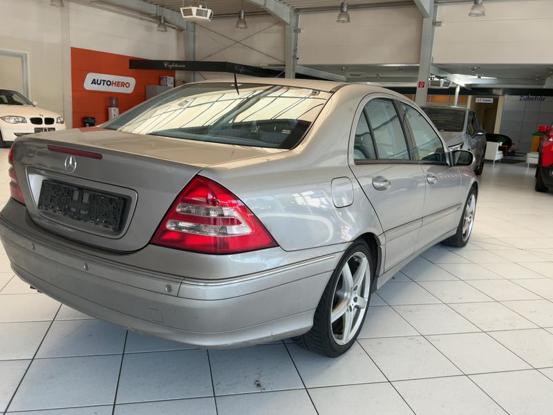 Mercedes-Benz C-Klasse C 220 CDI Avantgarde 2003 – снимка 8