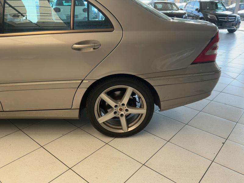 Mercedes-Benz C-Klasse C 220 CDI Avantgarde 2003 – снимка 5