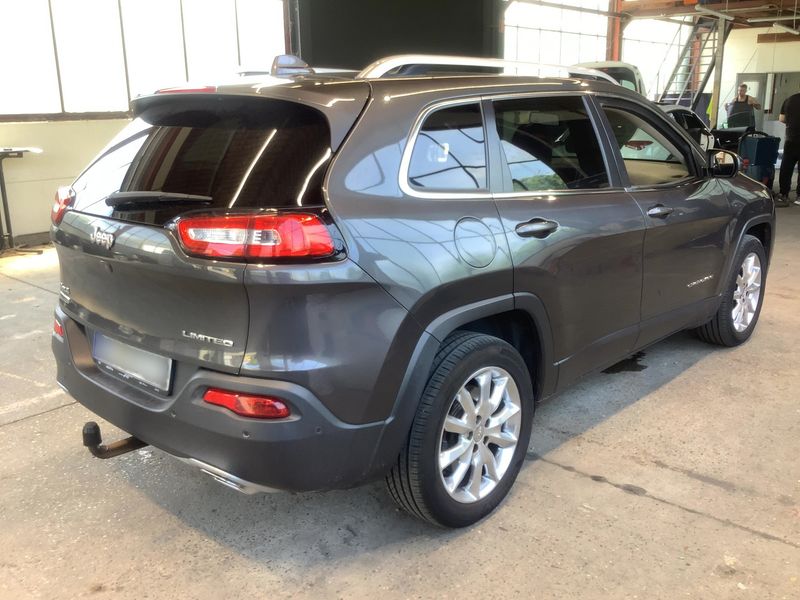 Jeep Cherokee 2.2 M-Jet Limited 4WD 2015 – снимка 8