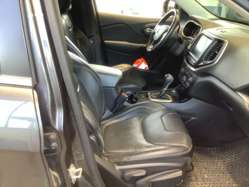 Jeep Cherokee 2.2 M-Jet Limited 4WD 2015 – снимка 17