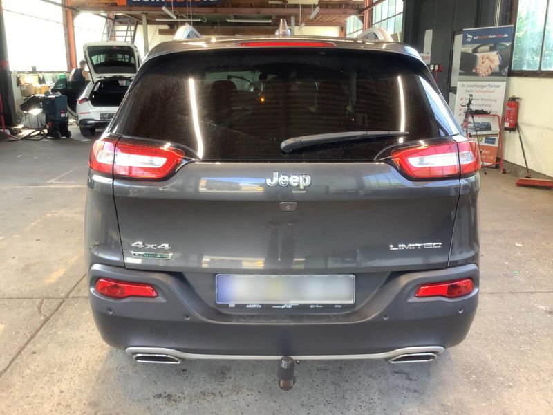 Jeep Cherokee 2.2 M-Jet Limited 4WD 2015 – снимка 7