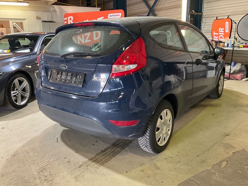 Ford Fiesta 1.25 Ambiente 2009 – снимка 2