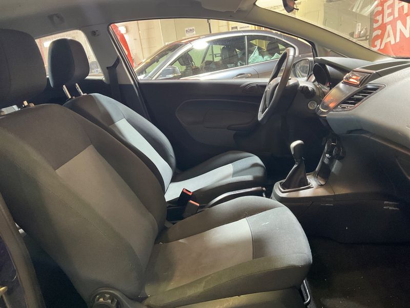 Ford Fiesta 1.25 Ambiente 2009 – снимка 3