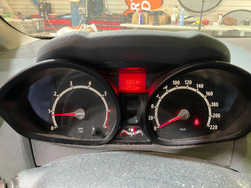 Ford Fiesta 1.25 Ambiente 2009 – снимка 4