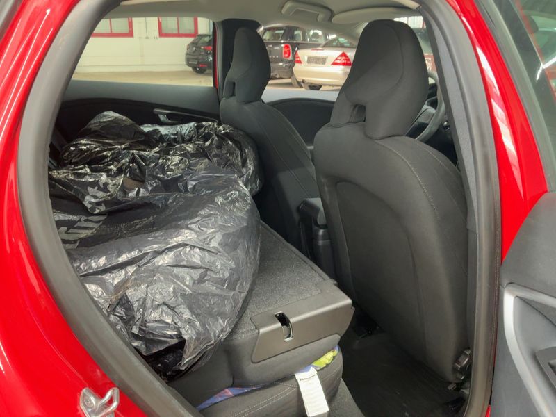 Volvo V40 Cross Country 2.0 D3 2014 – снимка 20