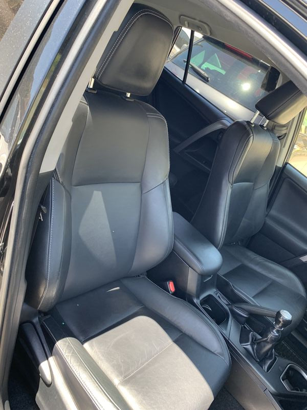 Toyota RAV 4 2.0 D-4D Lounge 2016 – снимка 32
