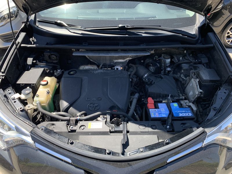 Toyota RAV 4 2.0 D-4D Lounge 2016 – снимка 8