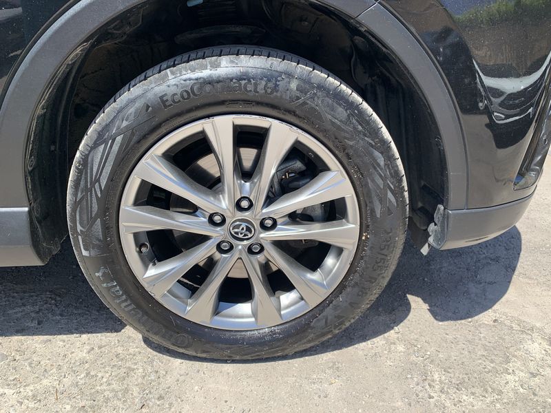 Toyota RAV 4 2.0 D-4D Lounge 2016 – снимка 20
