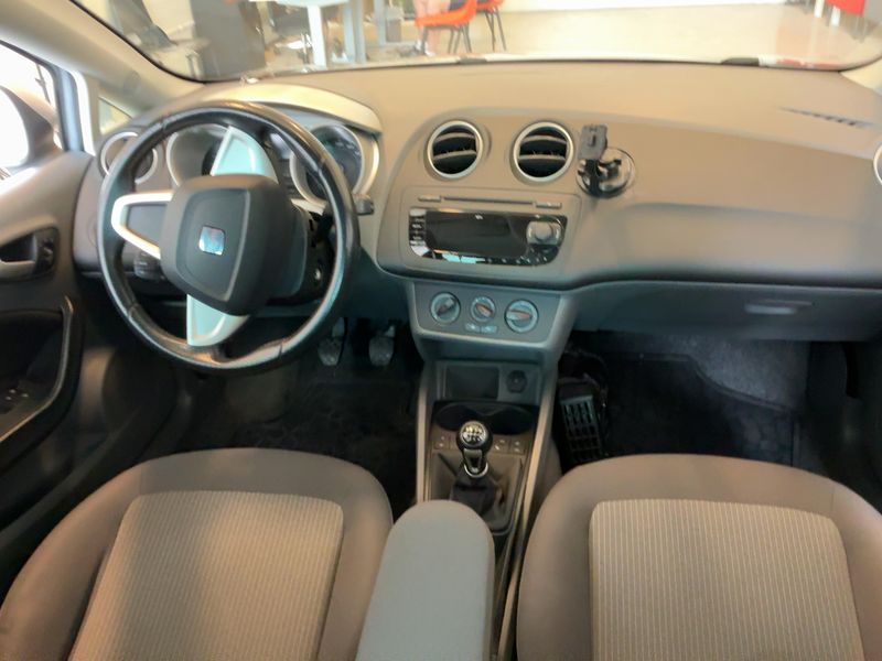 Seat Ibiza 1.4 Style 2010 – снимка 18
