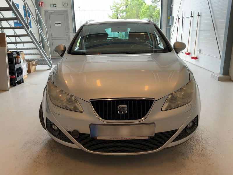 Seat Ibiza 1.4 Style 2010 – снимка 14