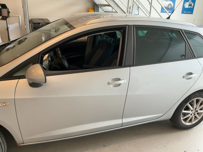 Seat Ibiza 1.4 Style 2010 – снимка 4