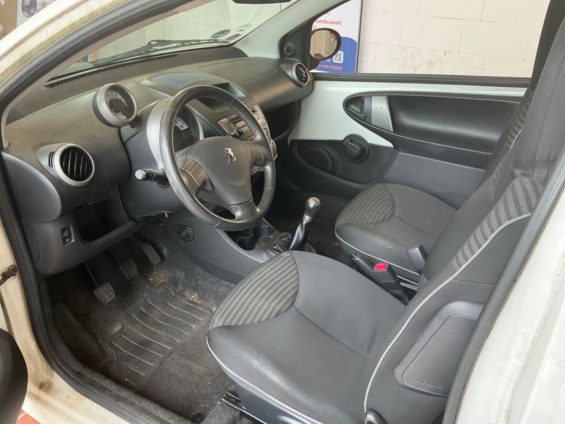 Peugeot 107 1.0 Active 2013 – снимка 3