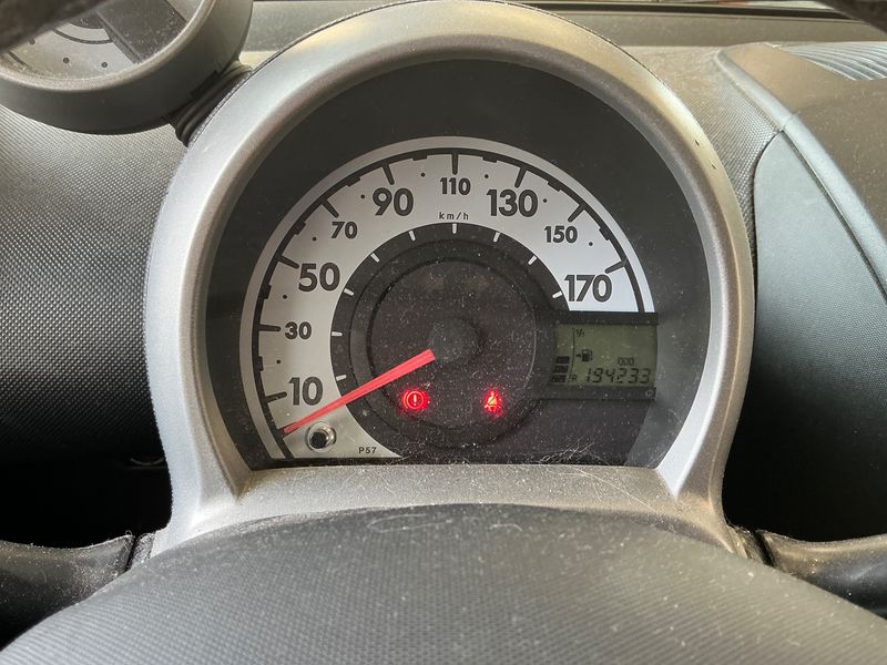 Peugeot 107 1.0 Active 2013 – снимка 4