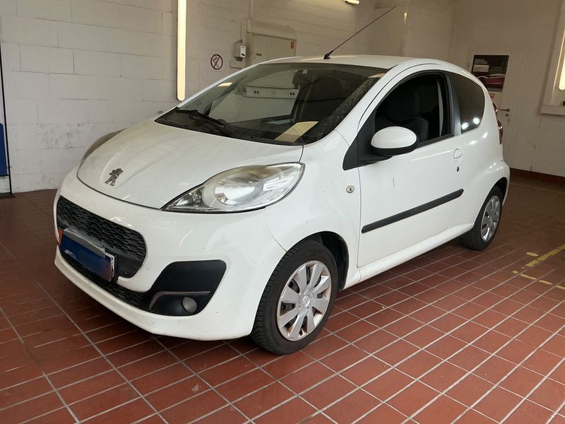 Peugeot 107 1.0 Active 2013 – снимка 1