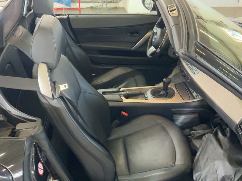 BMW Z4 2.2i 2004 – снимка 17