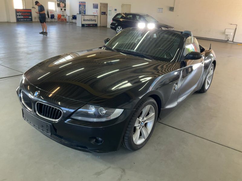 BMW Z4 2.2i 2004 – снимка 1