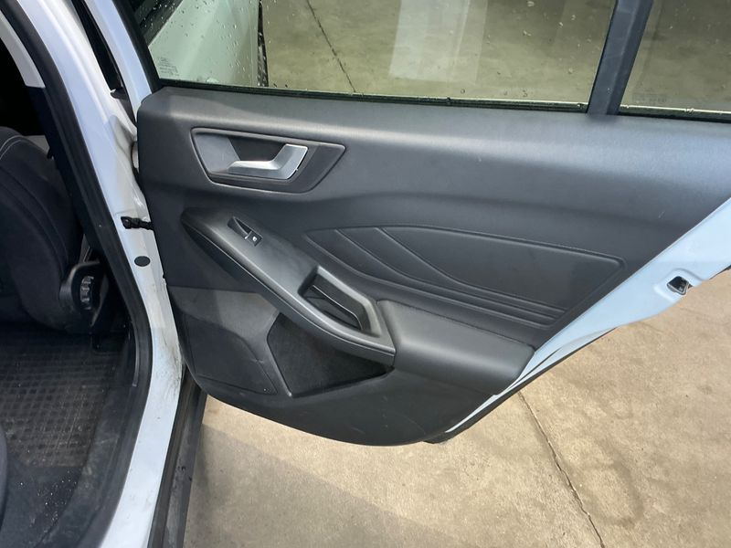 Ford Focus 2.0 TDCi EcoBlue Titanium 2019 – снимка 33